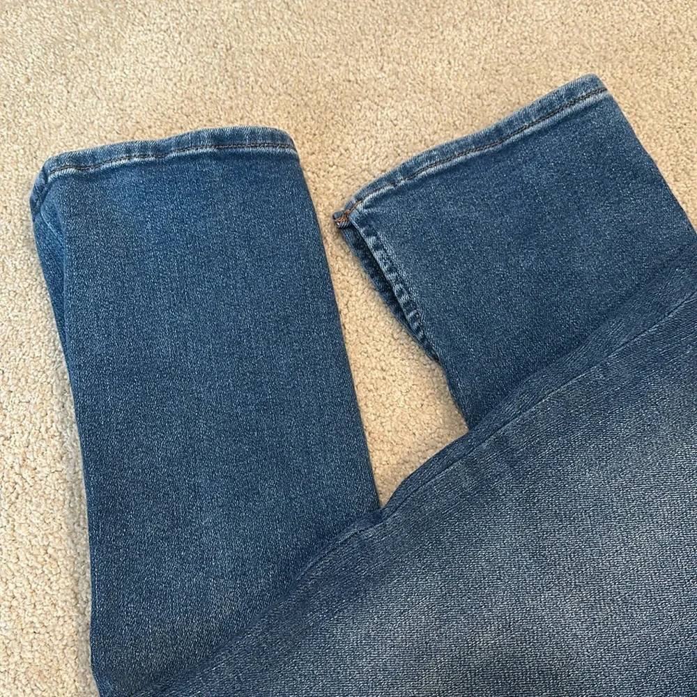 Express Skyscraper Mid Rise Medium Wash Jeans - Picture 5 of 9